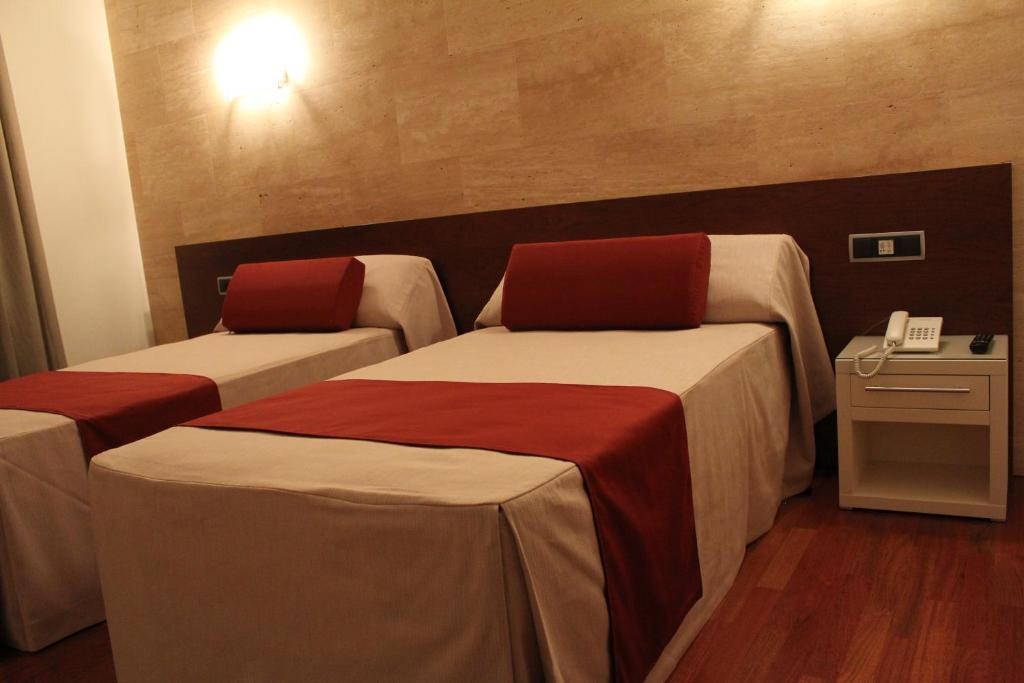 Escuderos Hotel Cruz Argamasilla de Calatrava Phòng bức ảnh