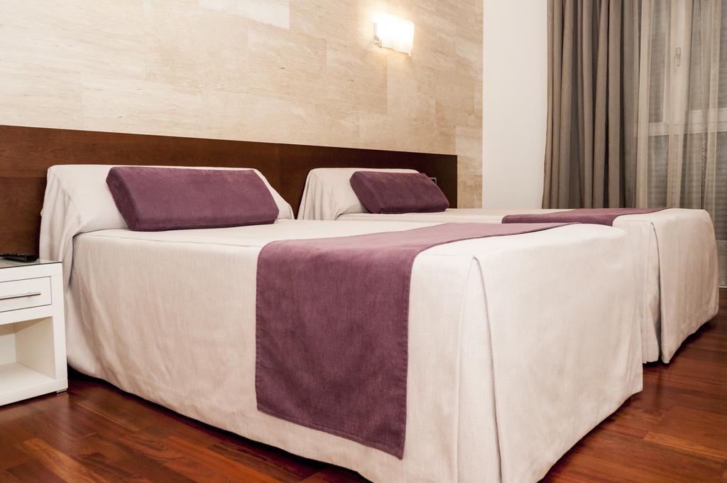 Escuderos Hotel Cruz Argamasilla de Calatrava Ngoại thất bức ảnh